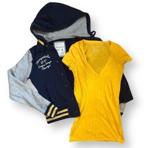 American Eagle Outfitters Women’s Burnout Vintage V Neck Tee in Marigold Size XS